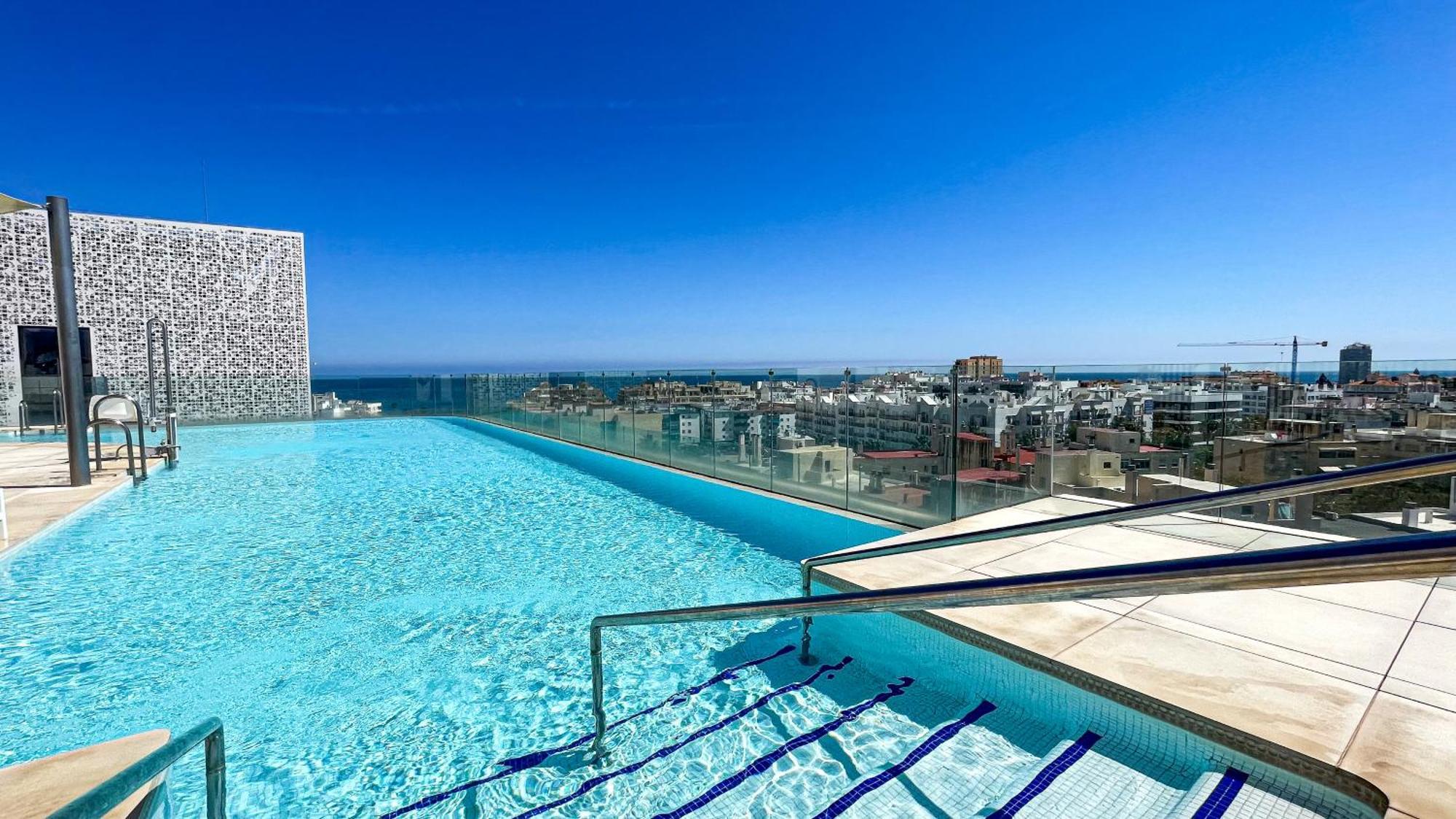 Infinity Estepona Centro Exterior foto